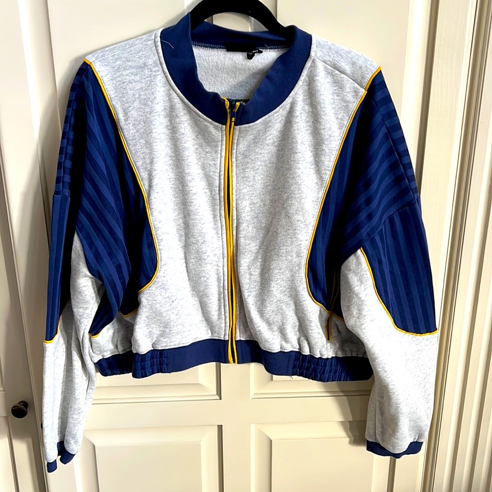 Urban Outfitters Cropped Bomber Jacket Style Top, Size M